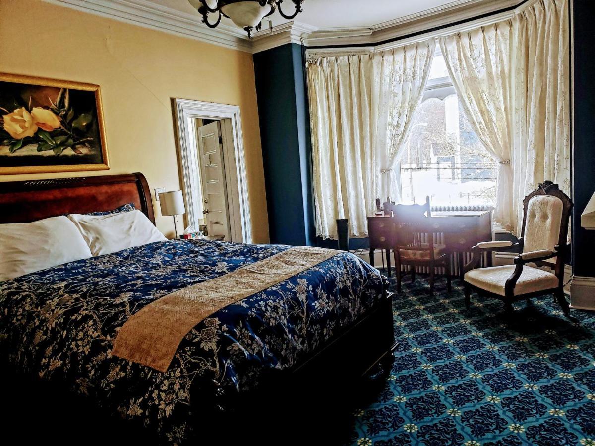 The Roses Heritage Inn Сент-Джонс Экстерьер фото